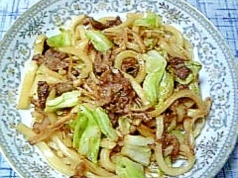 ☆牛肉キャベツ甘辛焼きうどん☆